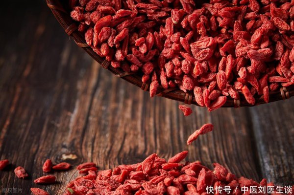 恩卓中盈 枸杞偏甜，血糖偏高的人能吃吗？医生：需根据不同情况来判断！